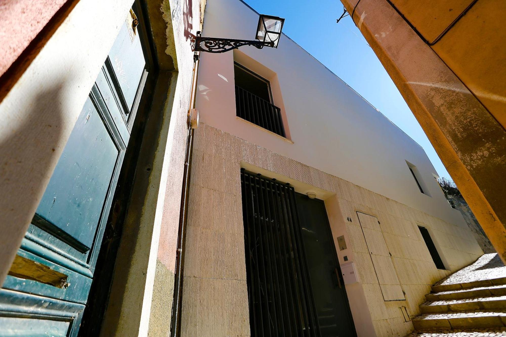 New Downtown Houses-4a Lizbona